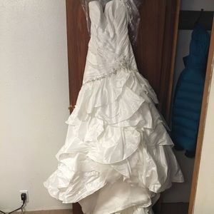 Wedding dress